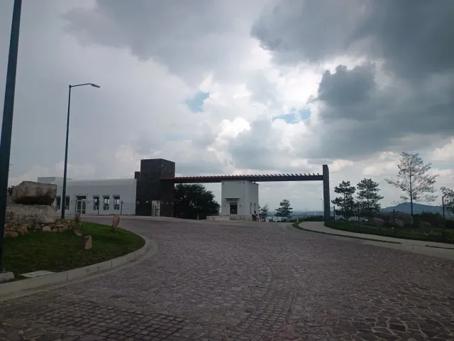 place photo 24