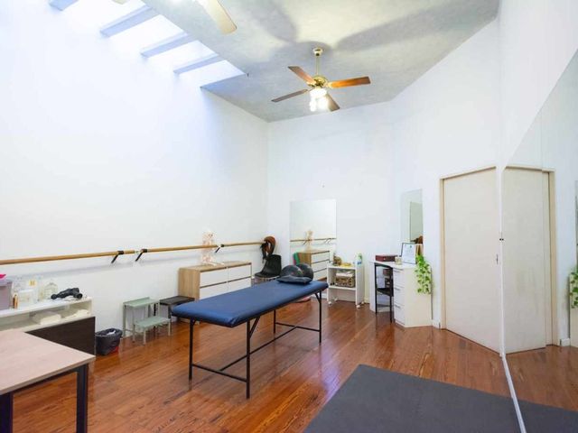 place photo 23