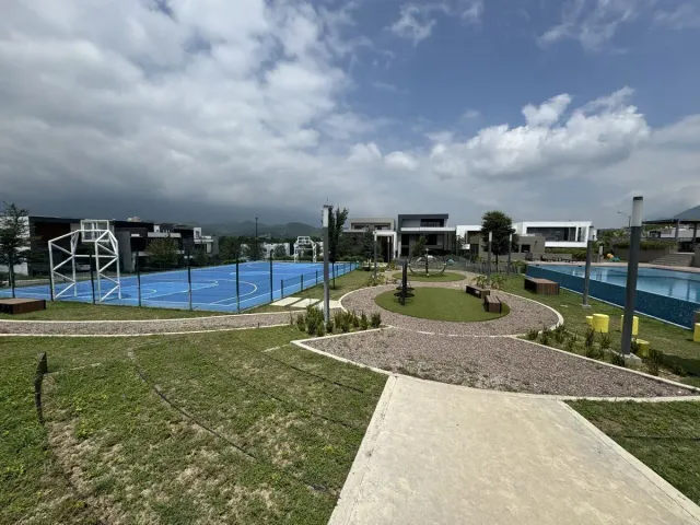 place photo 30