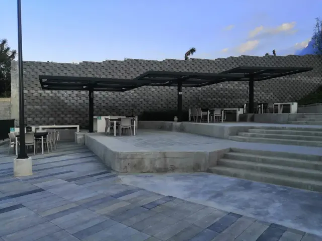 place photo 23
