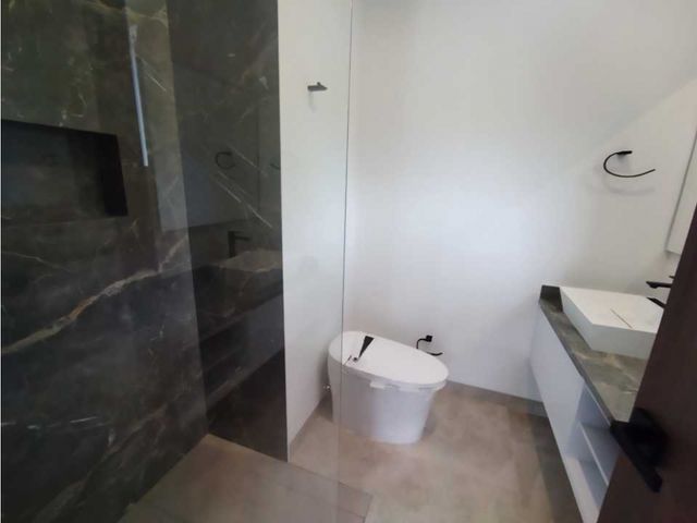place photo 49