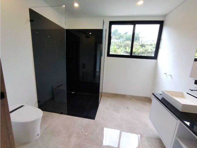 place photo 67