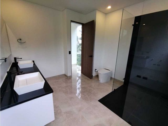 place photo 69