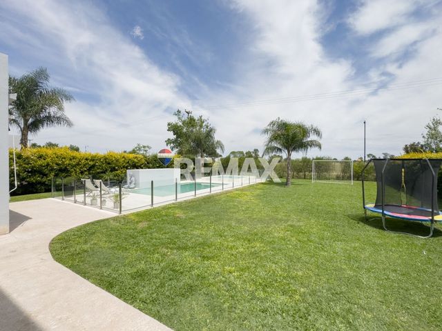 place photo 38