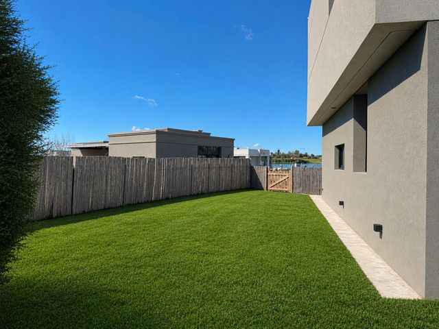 place photo 49