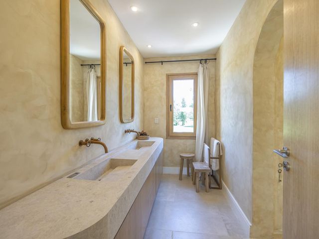 place photo 66