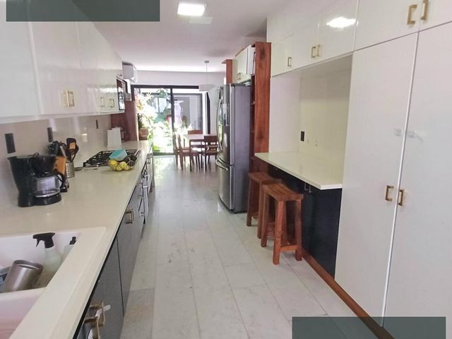 place photo 52