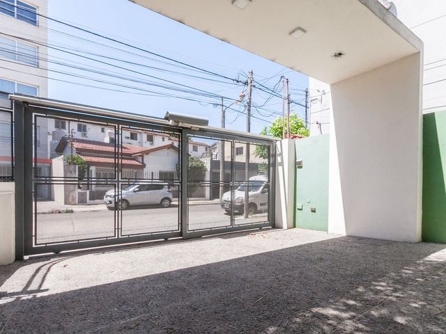 place photo 70