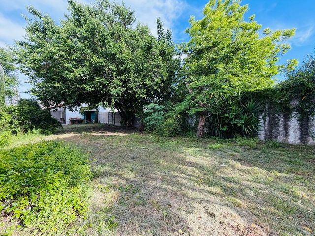 place photo 64
