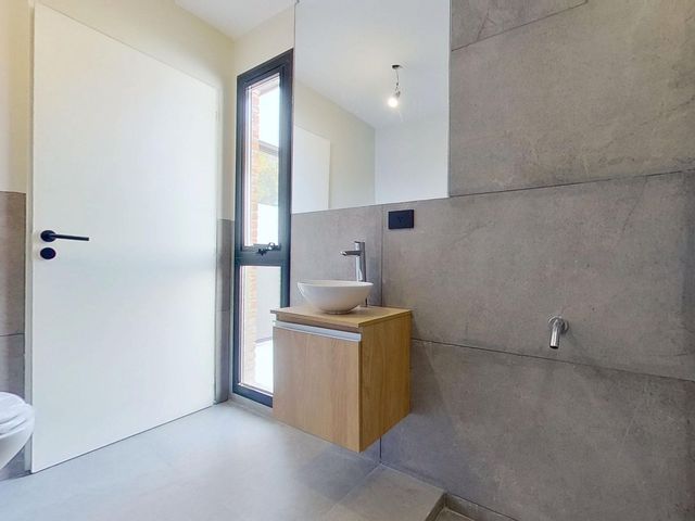 place photo 48