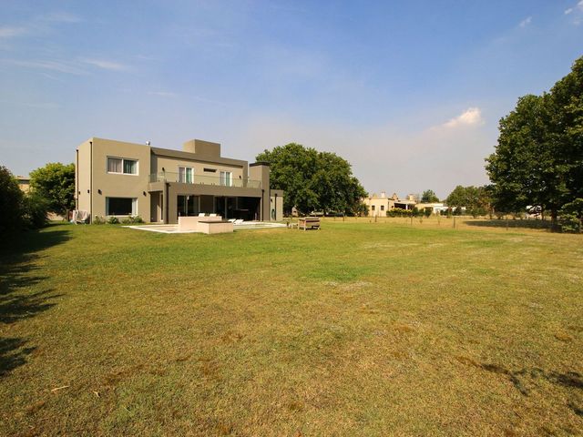 place photo 56
