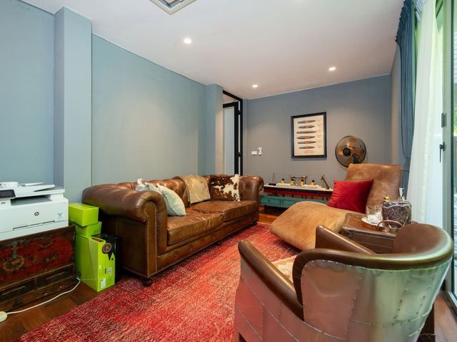 place photo 82