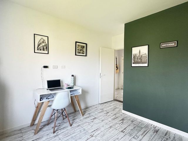place photo 80