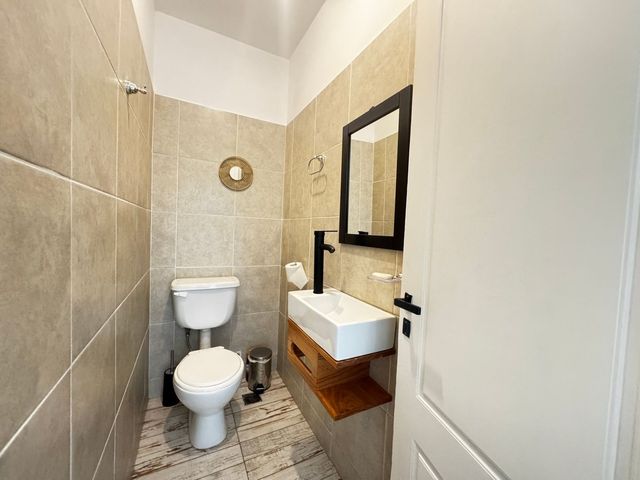 place photo 49