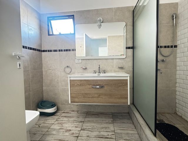 place photo 76