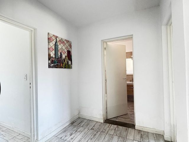 place photo 64