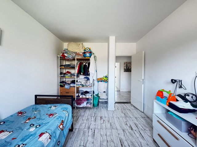 place photo 82