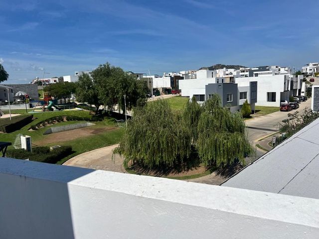 place photo 32