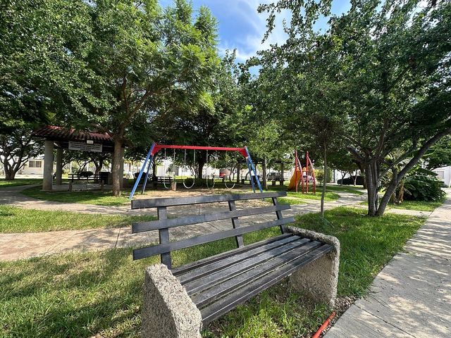 place photo 32