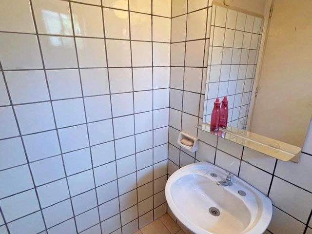place photo 53