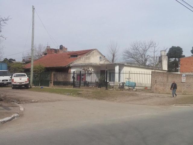 casa en los Polvorines de dos dormitorios