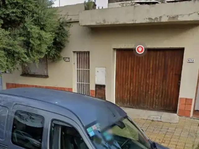 LOMAS DEL MIRADOR-VENTA-PH TIPO CASA 3 AMB.