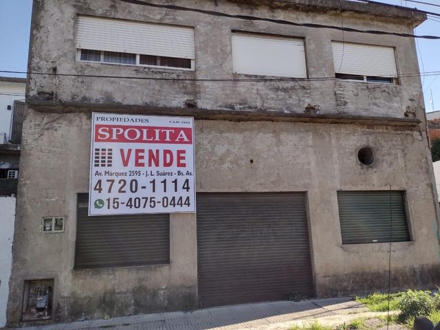 PROPIEDAD MULTIFAMILIAR, EN DOS PLANTAS , CON LOCAL DE 70 M2  PLANTA ALTA 4 AMBIENTES, PLANTA BAJA 2 AMBIENTES MAS LOCAL