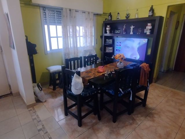 Se Vende PH Al Medio de 3 Ambientes en Villa Maipú con Patio y Terraza Propia
