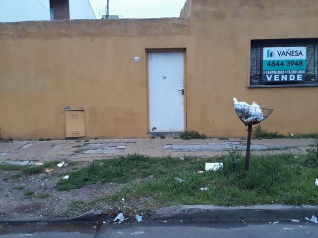 CASA LOTE PROPIO A METROS DE SANTOS VEGA