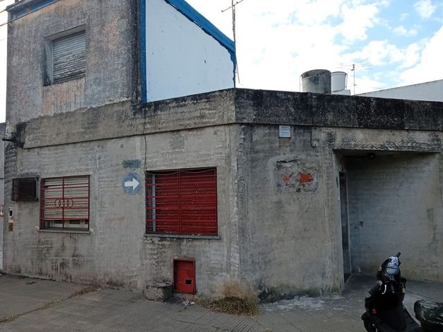 Centenario 96 - casa a reciclar-