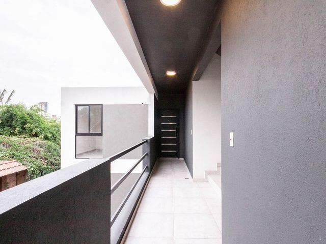 place photo 32