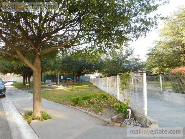 place photo 19