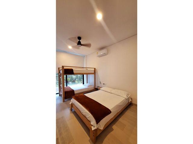 place photo 66