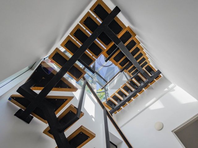 place photo 62