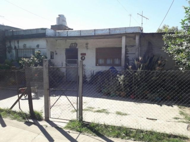BURZACO: CASA PARA DOS FAMILIAS