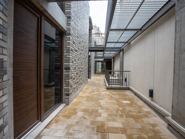place photo 82