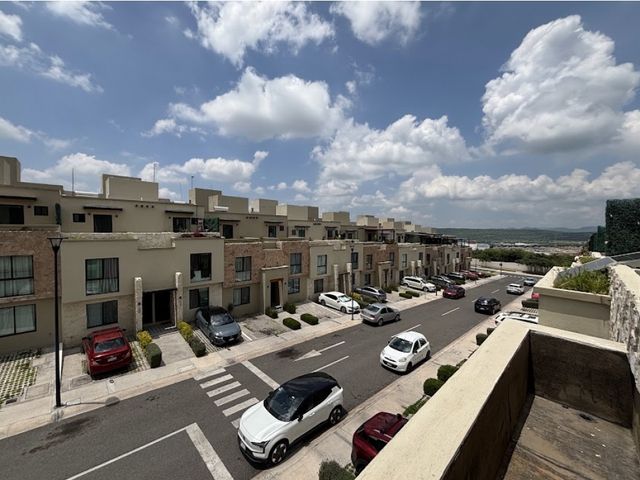 place photo 32