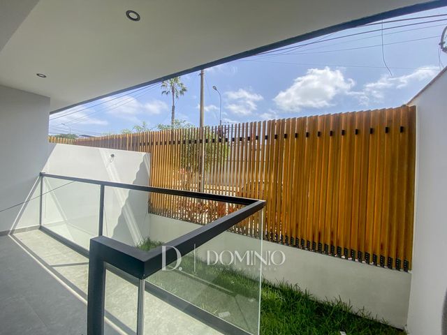 place photo 57