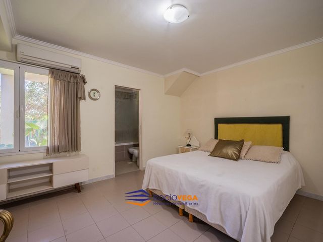 place photo 130
