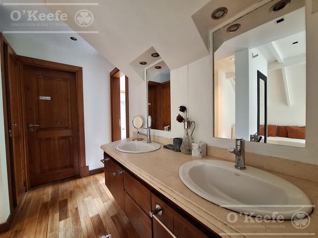 place photo 51
