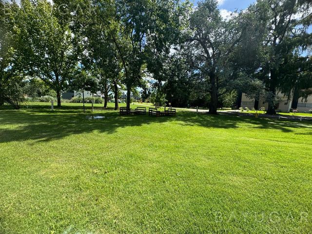 place photo 66