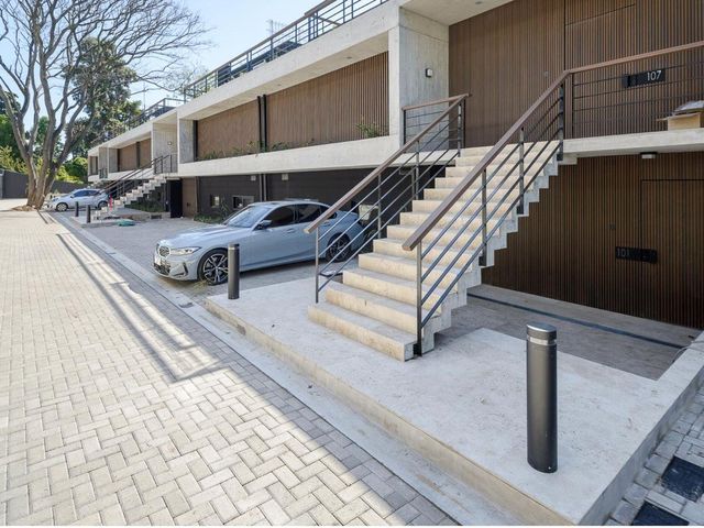 place photo 49