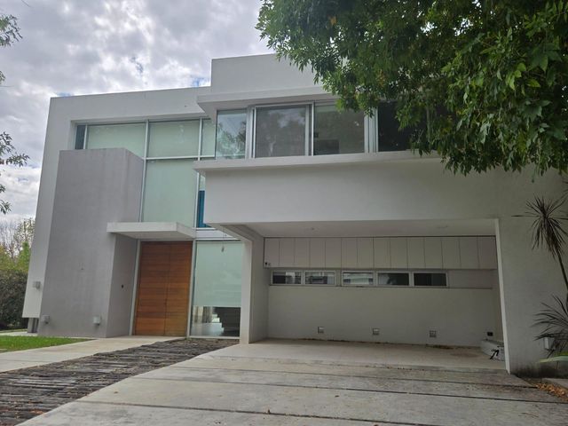 place photo 47
