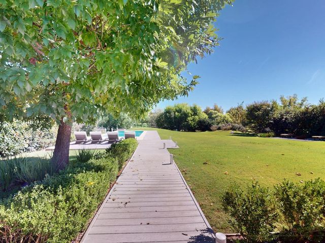 place photo 37