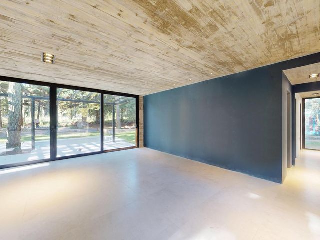 place photo 55