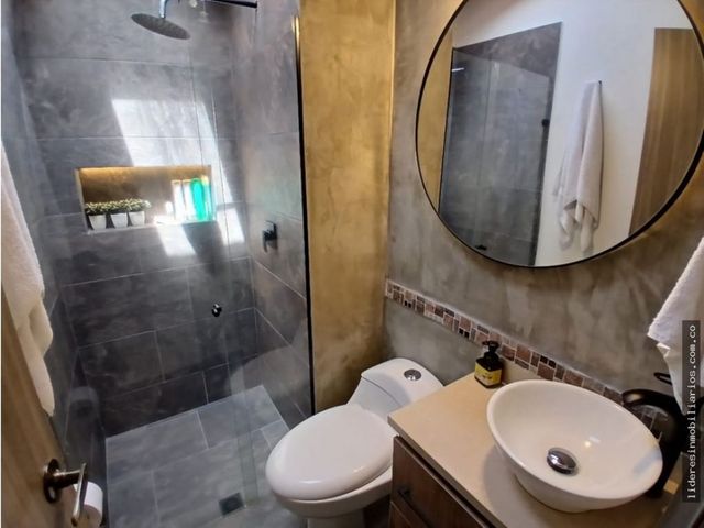 place photo 43