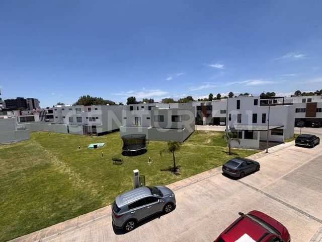 place photo 37