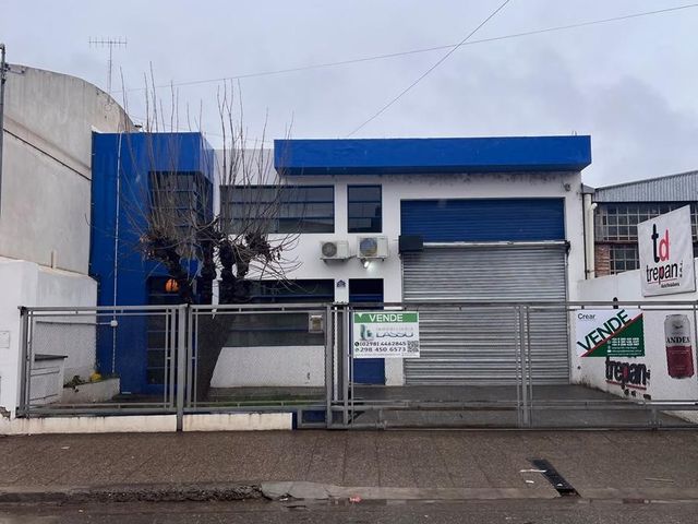 Depósito en Villa Regina
