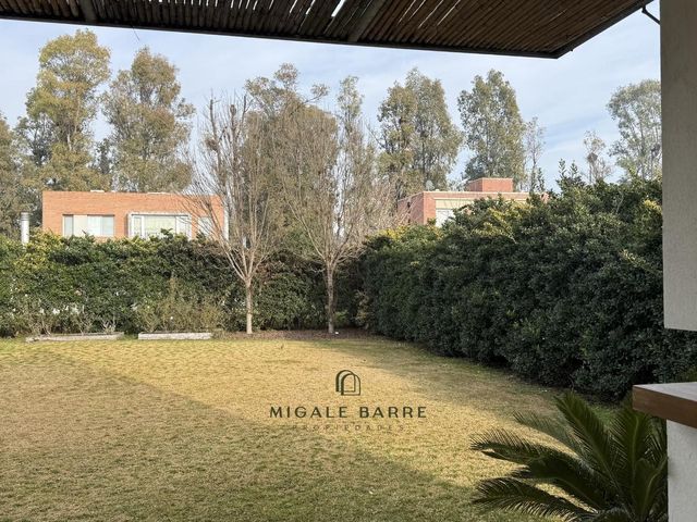 place photo 66
