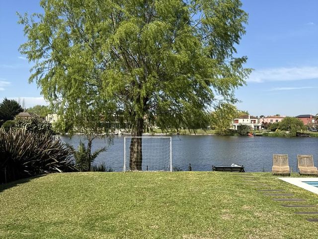 place photo 69